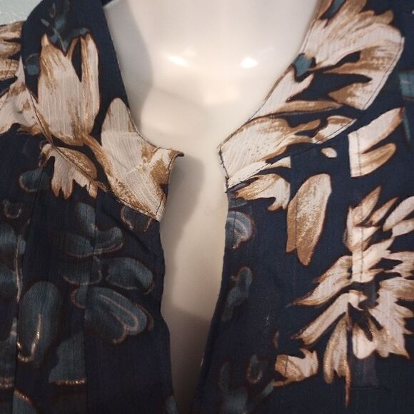 Coldwater Creek floral pleated blouse with sheer roll tab sleeve - Picture 7 of 14